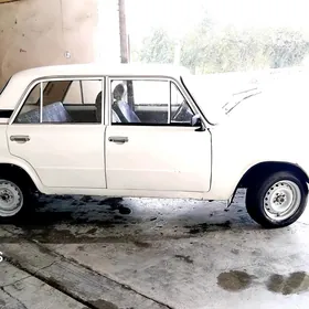 Lada 2104 1980