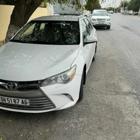 Toyota Camry 2016