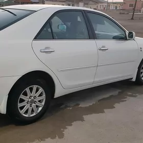 Toyota Camry 2004