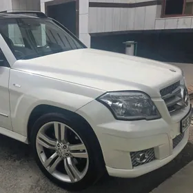 Mercedes-Benz GLK 350 2011