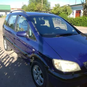 Opel Zafira 2003