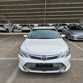 Toyota Camry 2017