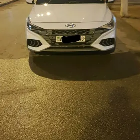 Hyundai Elantra 2021