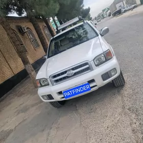 Nissan Pathfinder 2002