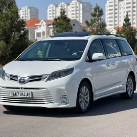 Toyota Sienna 2018