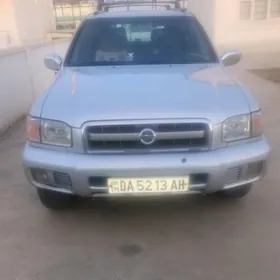 Nissan Pathfinder 2002