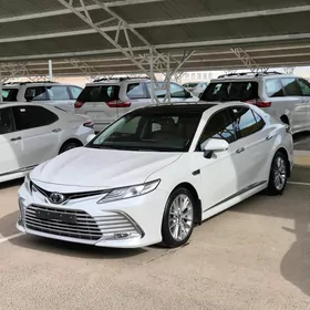 Toyota Camry 2023