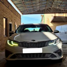 Kia Optima 2019