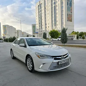 Toyota Camry 2016