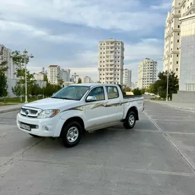 Toyota Hilux 2011