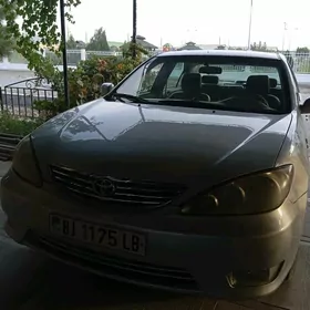 Toyota Camry 2005