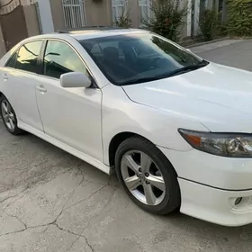 Toyota Camry 2010