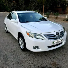 Toyota Camry 2011