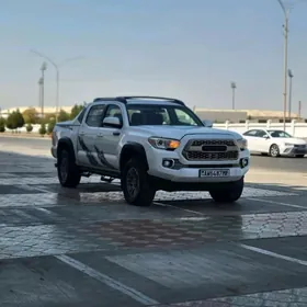 Toyota Tacoma 2016