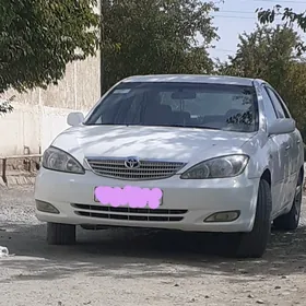 Toyota Camry 2004