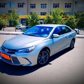 Toyota Camry 2017