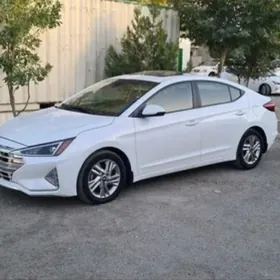 Hyundai Elantra 2020