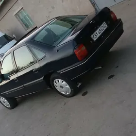 Opel Vectra 1992