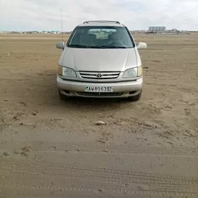 Toyota Sienna 2000