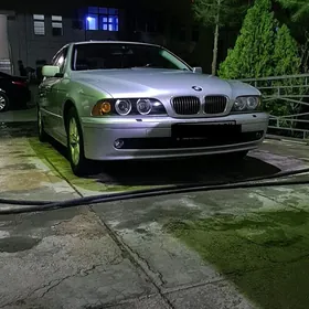 BMW E39 2001