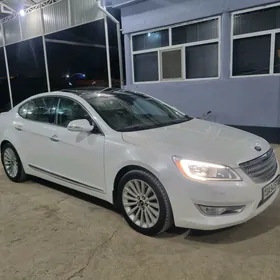 Kia Cadenza 2013