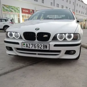 BMW E39 2001