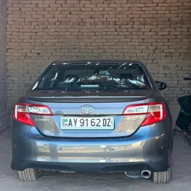 Toyota Camry 2013