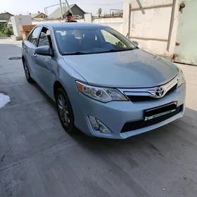 Toyota Camry 2012