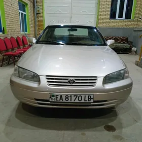 Toyota Camry 1998