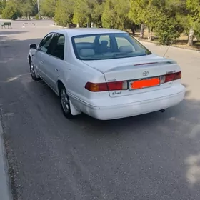 Toyota Camry 2000