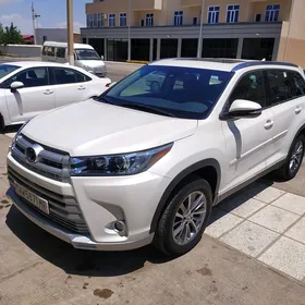 Toyota Highlander 2019