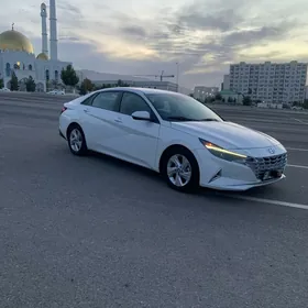 Hyundai Elantra 2021