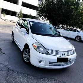 Nissan Versa 2010