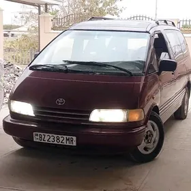 Toyota Previa 1992