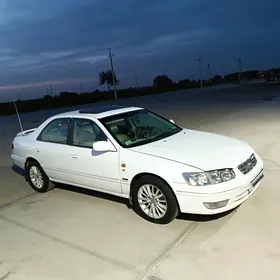 Toyota Camry 1999