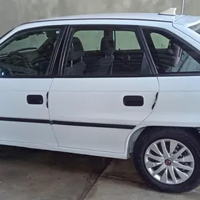 Opel Astra 1995