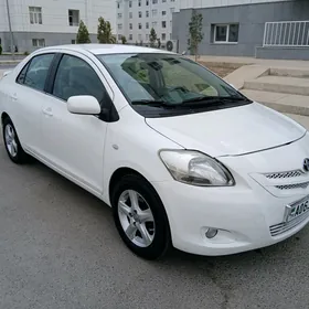 Toyota Yaris 2010