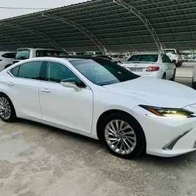 Lexus ES 350 2022