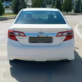 Toyota Camry 2013