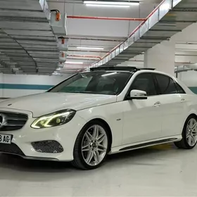 Mercedes-Benz E350 2010