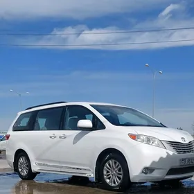 Toyota Sienna 2016