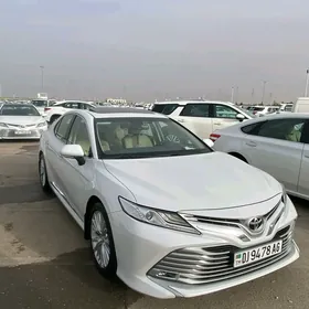 Toyota Camry 2018