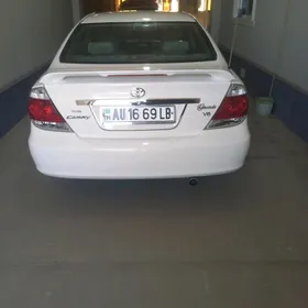 Toyota Camry 2004