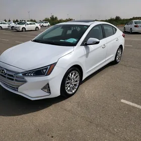 Hyundai Elantra 2019