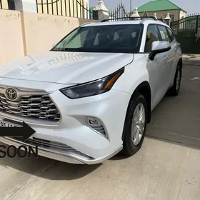 Toyota Highlander 2023