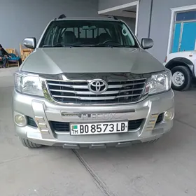 Toyota Hilux 2012