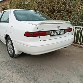 Toyota Camry 1999