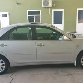 Toyota Camry 2005