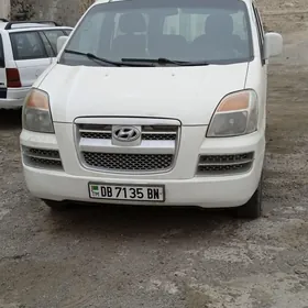 Hyundai H-1 2005