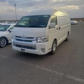 Toyota Hiace 2023